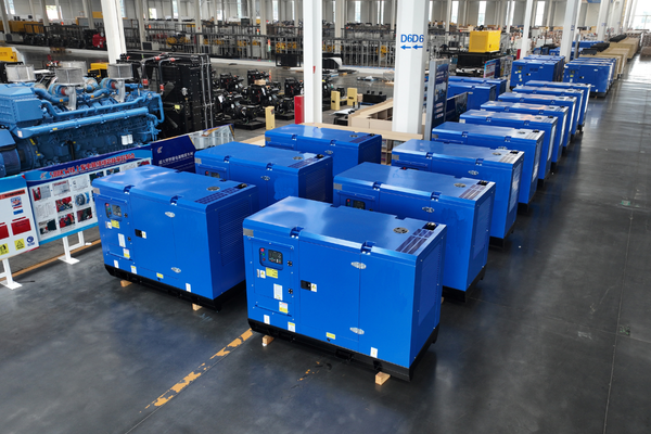 Marine generator set for commercial vessels
