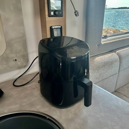 How Many Amps Does an Air Fryer Use on a 15 Amp Circuit?